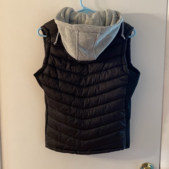 🎉HP🎉Snobbish Womens Puffer Vest M NWT - Picture 2 of 15